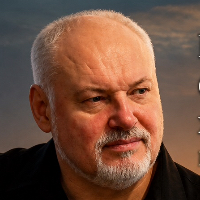 Валерий Олейник